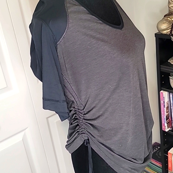 🏃‍♀️BROOKS RUNNING PURE PROJECT TEE SIZE MED - Picture 3 of 8